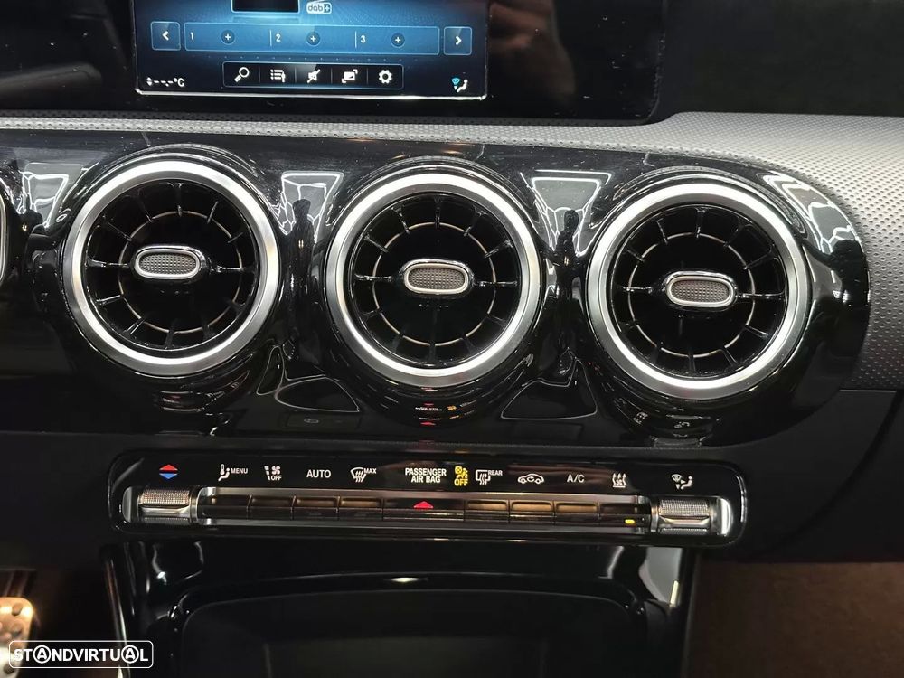 Mercedes-Benz CLA 250 e Shooting Brake AMG Line - 36