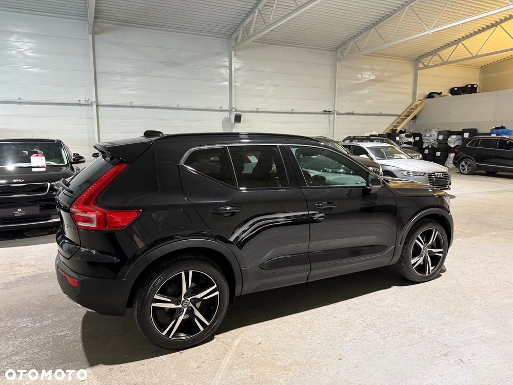 Volvo XC 40 B5 B AWD R-Design - 9