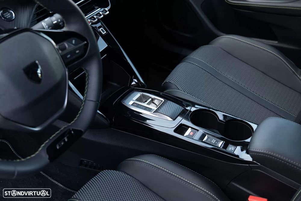 Peugeot e-2008 50 kWh GT Line - 22