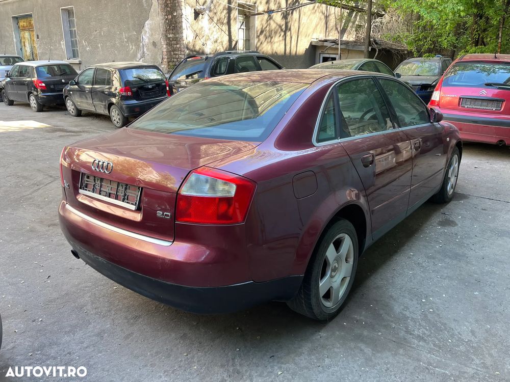Dezmembrez Audi A4 B6 visiniu 2.0 benzina 2002 - 4