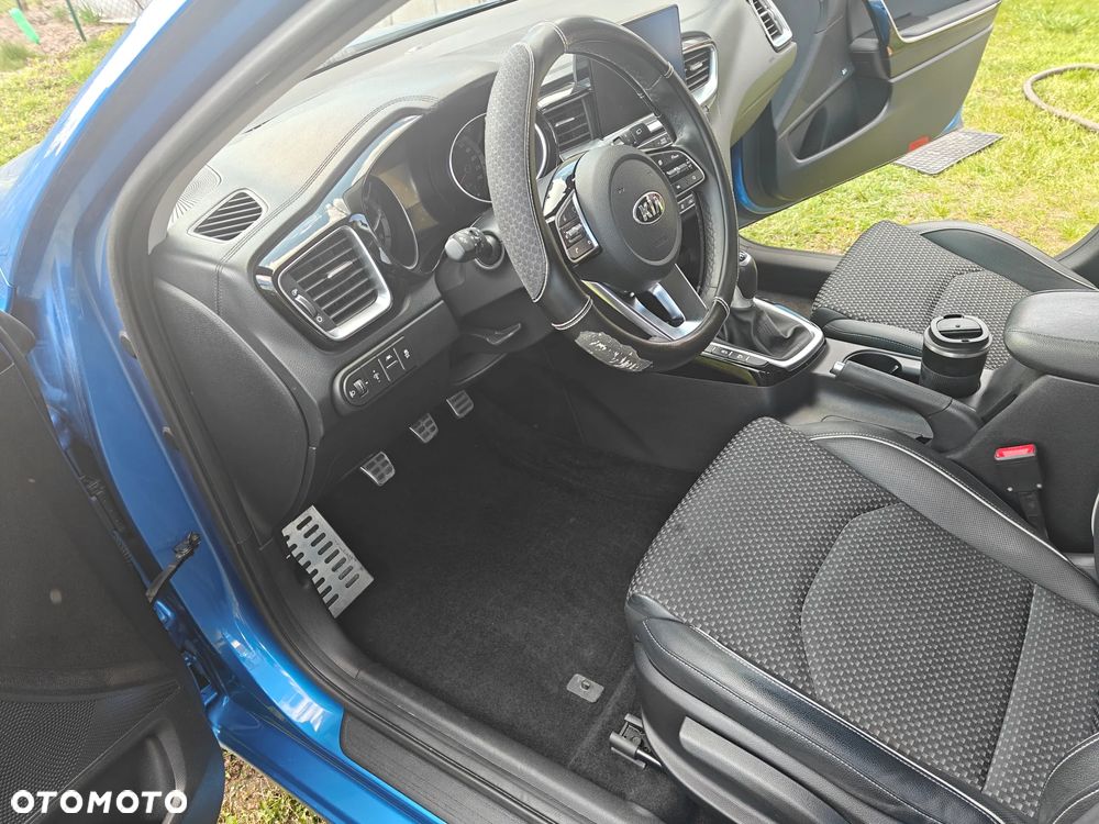 Kia Ceed 1.4 T-GDI L Business Line - 10