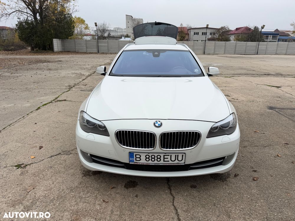 BMW Seria 5 525d xDrive AT - 2