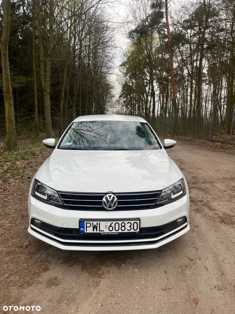 Volkswagen Jetta - 3