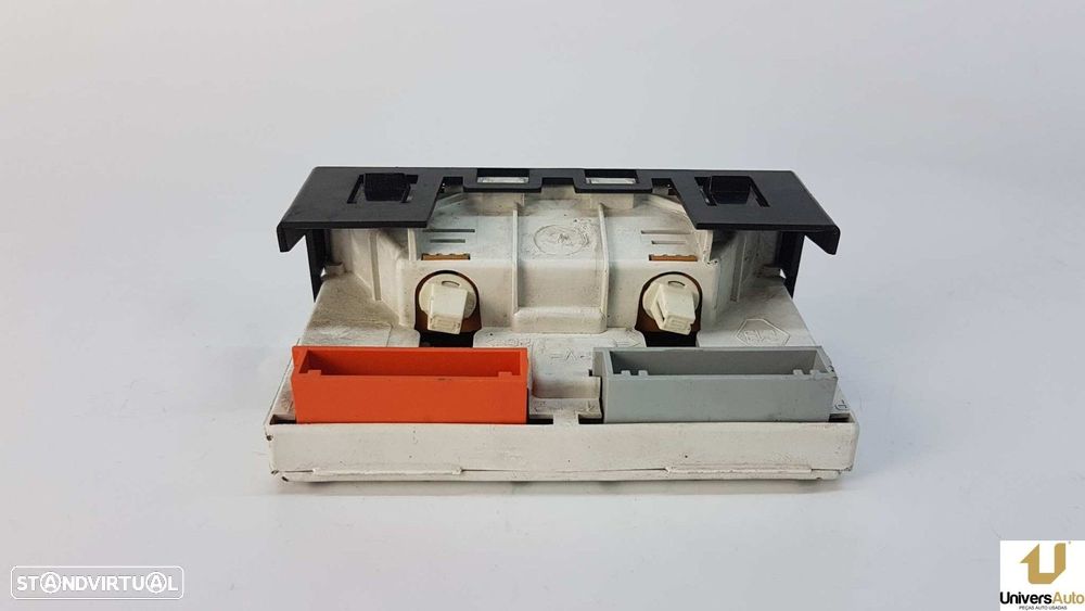 TELA/ECRÃ MULTIFUNÇÕES RENAULT MEGANE I FASE 2 BERLINA (BA0) 1.4 16V RT - 5