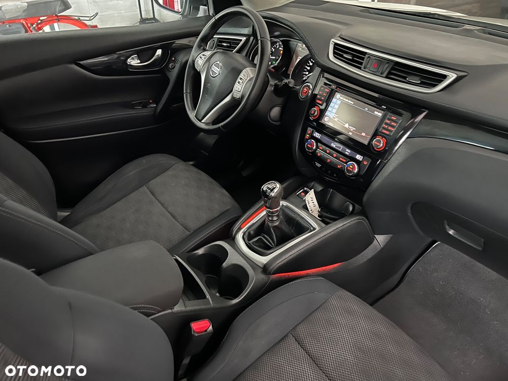 Nissan Qashqai 1.6 360 S/S - 29