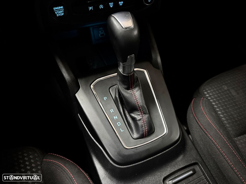 Ford Focus SW 1.0 EcoBoost MHEV ST-Line Aut. - 25