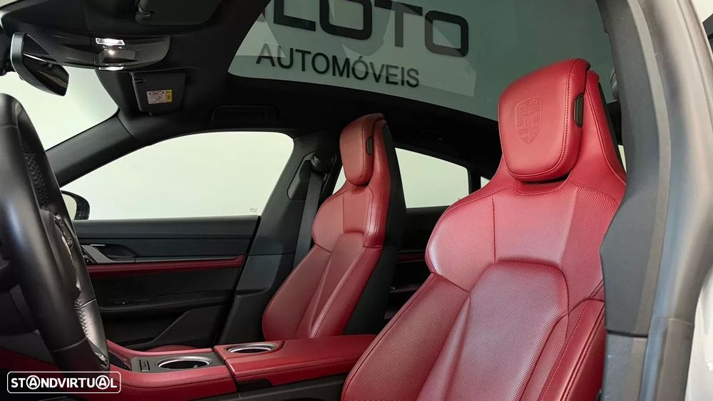 Porsche Taycan 4S - 12