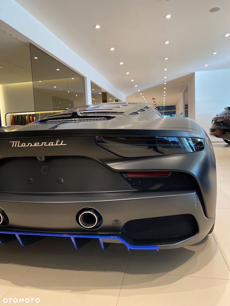 Maserati MC20 DCT - 28
