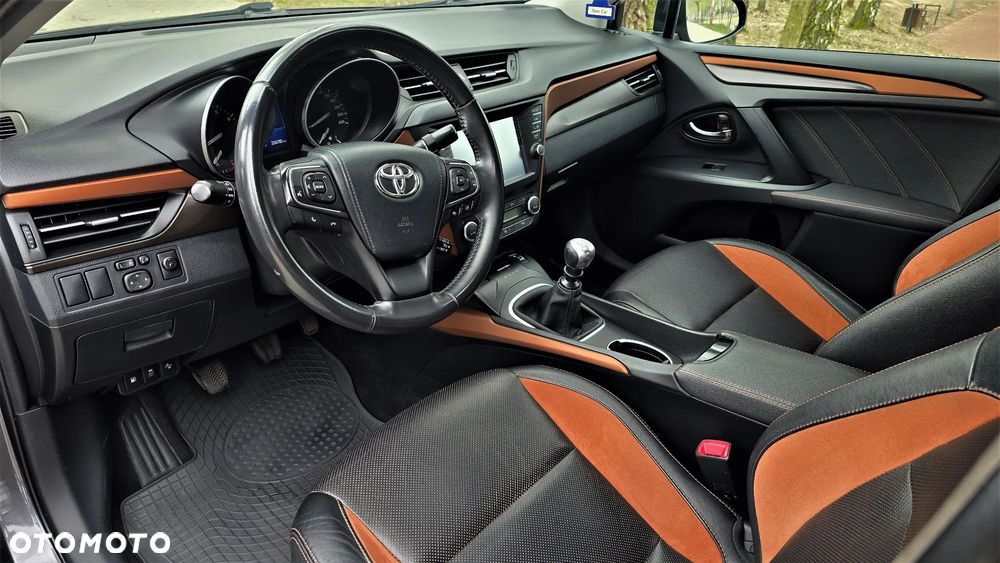 Toyota Avensis 1.8 Premium - 16