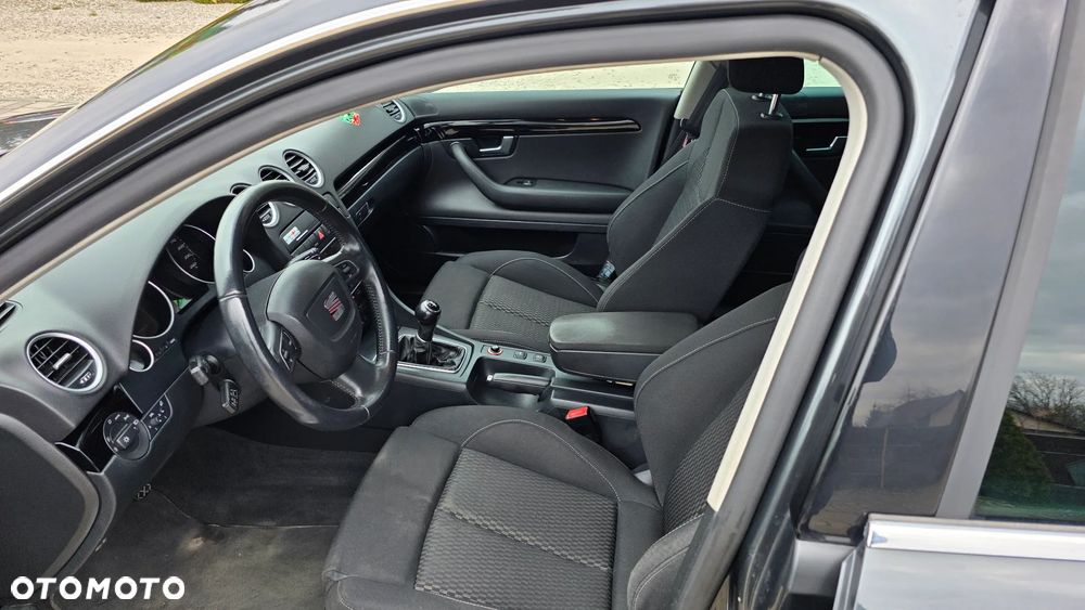 Audi A4 Avant 2.0 TDI - 10