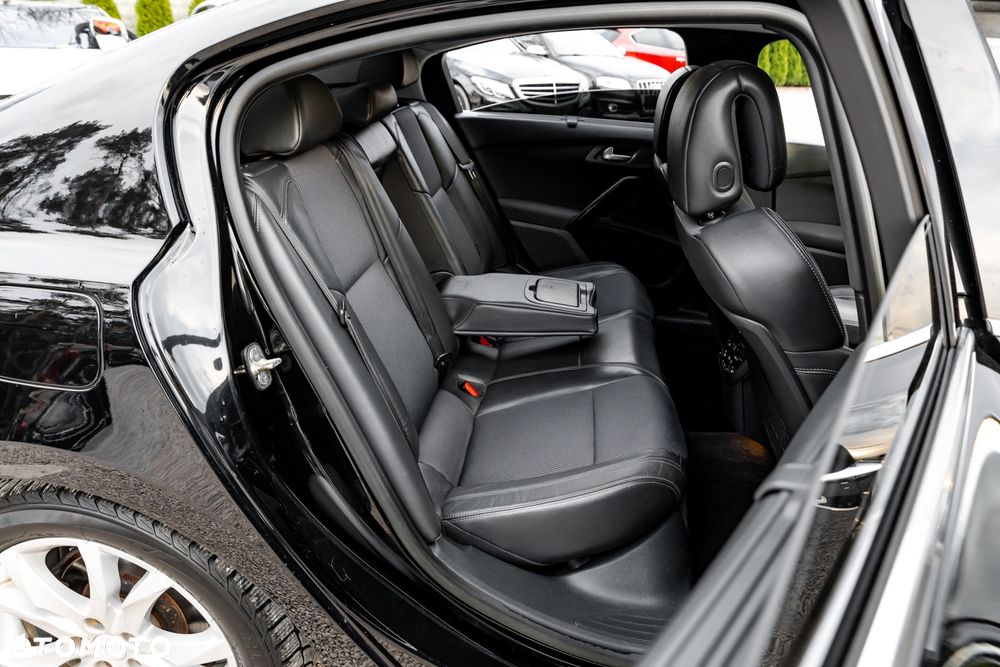 Peugeot 508 Hybrid4 - 23