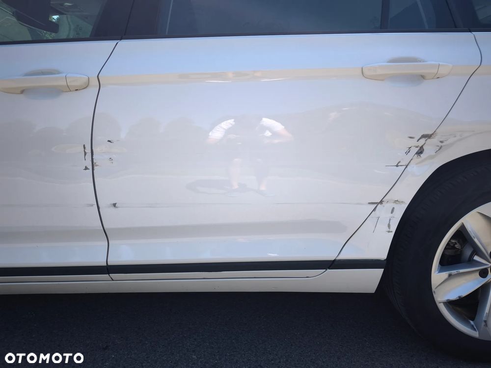 Volkswagen Passat 1.5 TSI OPF DSG Conceptline - 38