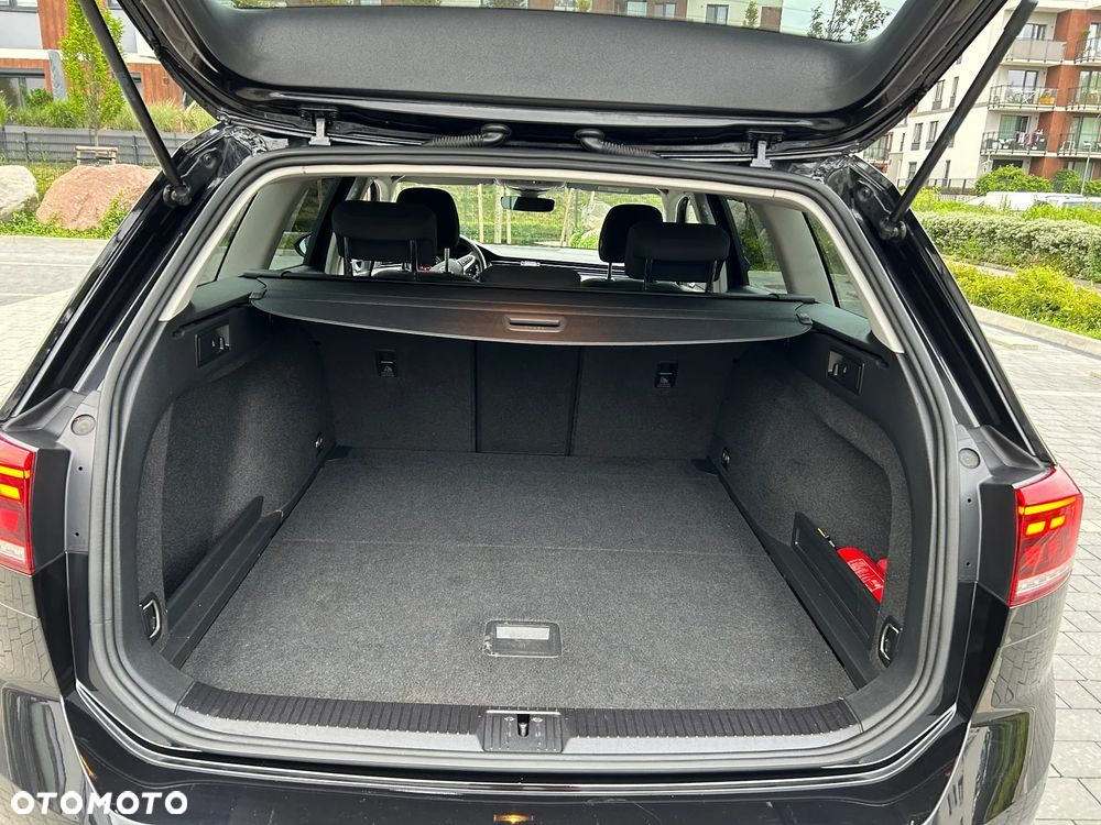 Volkswagen Passat 2.0 TDI EVO Essence - 13