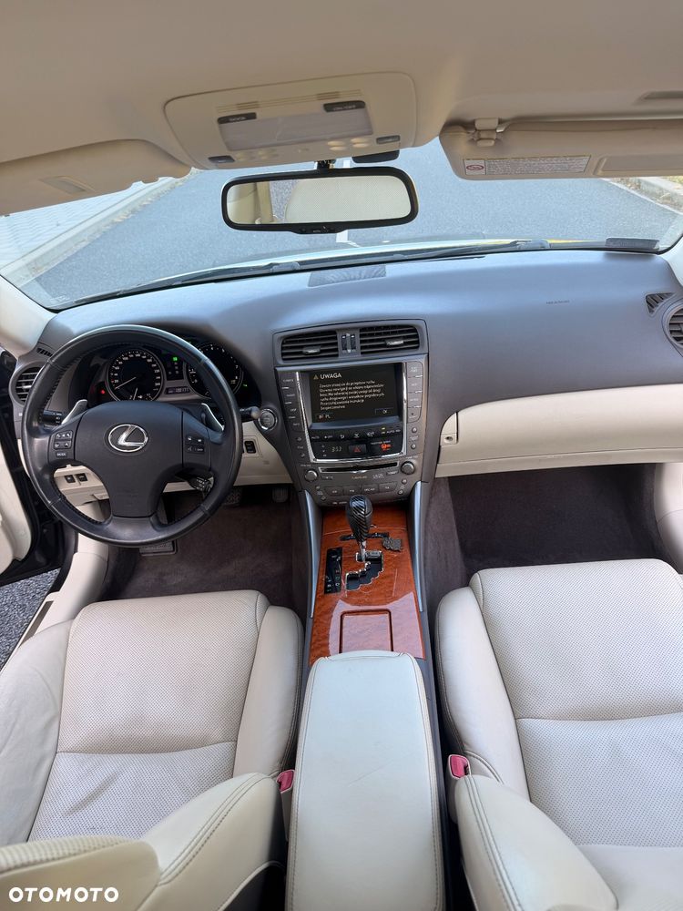 Lexus IS 250 Prestige - 8