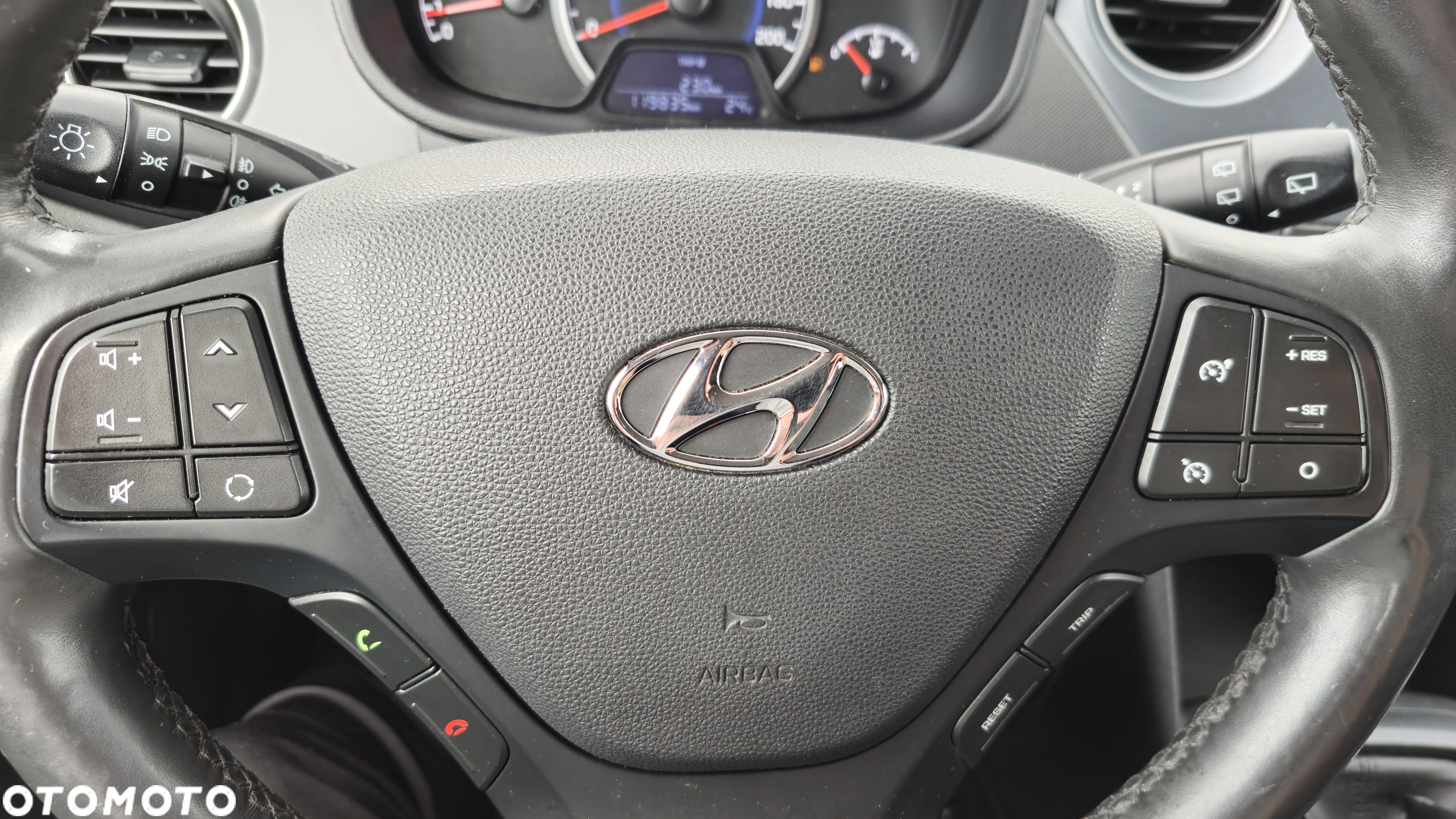 Hyundai i10 1.0 blue Pure - 25