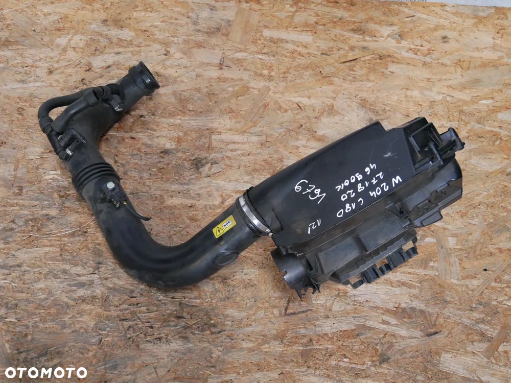 RURA INTERCOOLERA OBUDOWA FILTRA MERCEDES W204 1.8 CGI A271090 A2710901601 - 1