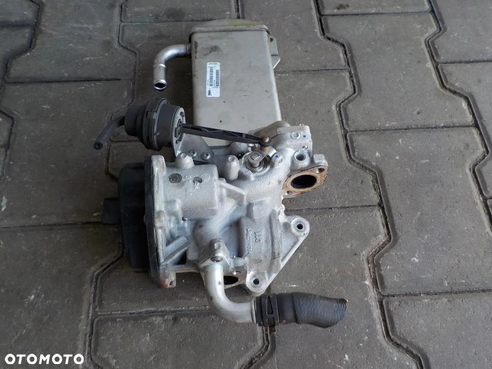 VW T5 2.0 TDI CAA ZAWÓR EGR PRZEPUSTNICA - 2