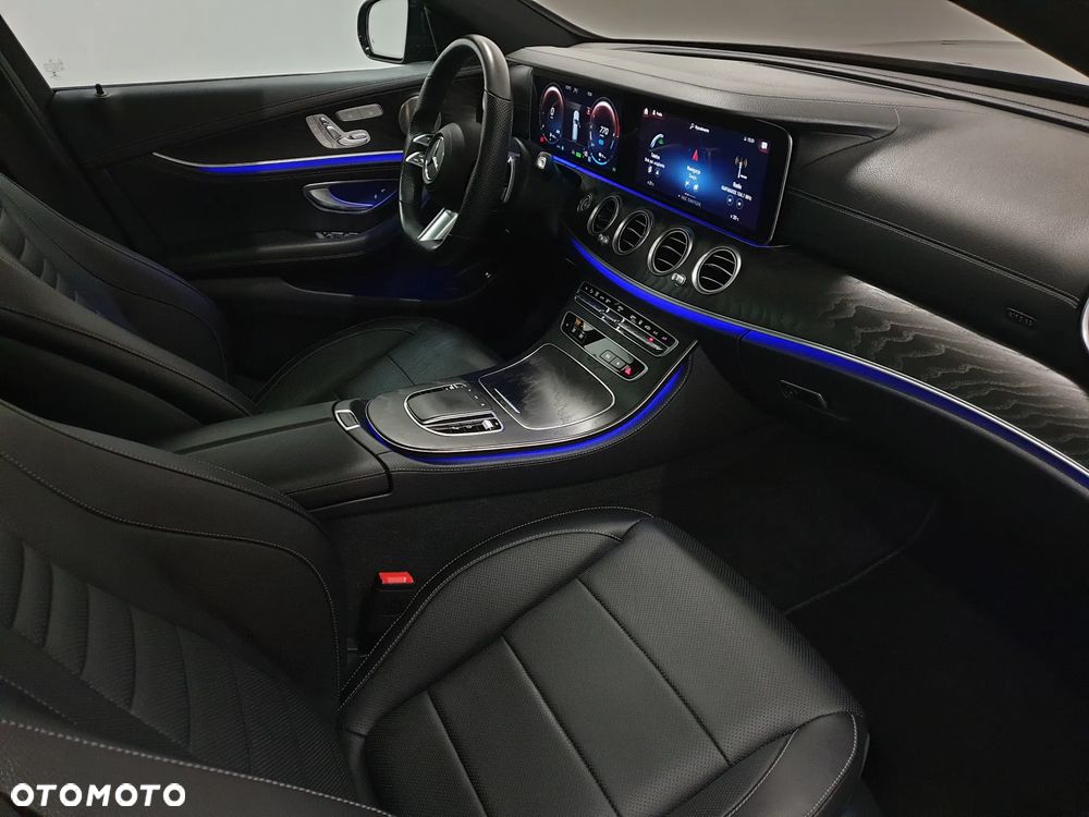 Mercedes-Benz Klasa E 300 de 4Matic 9G-TRONIC AMG Line - 40