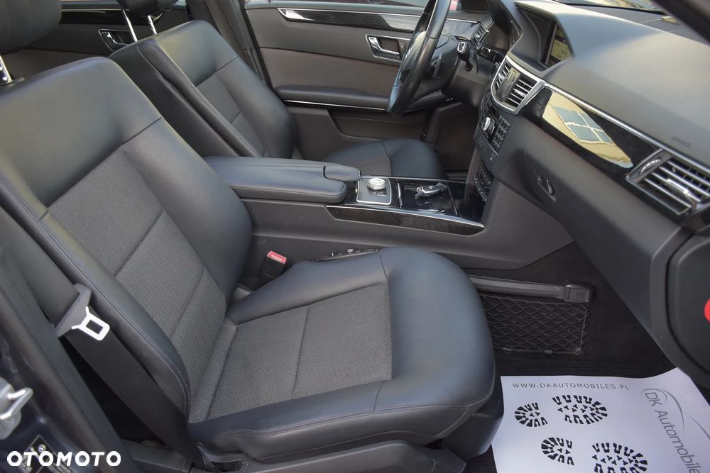 Mercedes-Benz Klasa E 350 CDI DPF 4Matic BlueEFFICIENCY 7G-TRONIC Avantgarde - 27