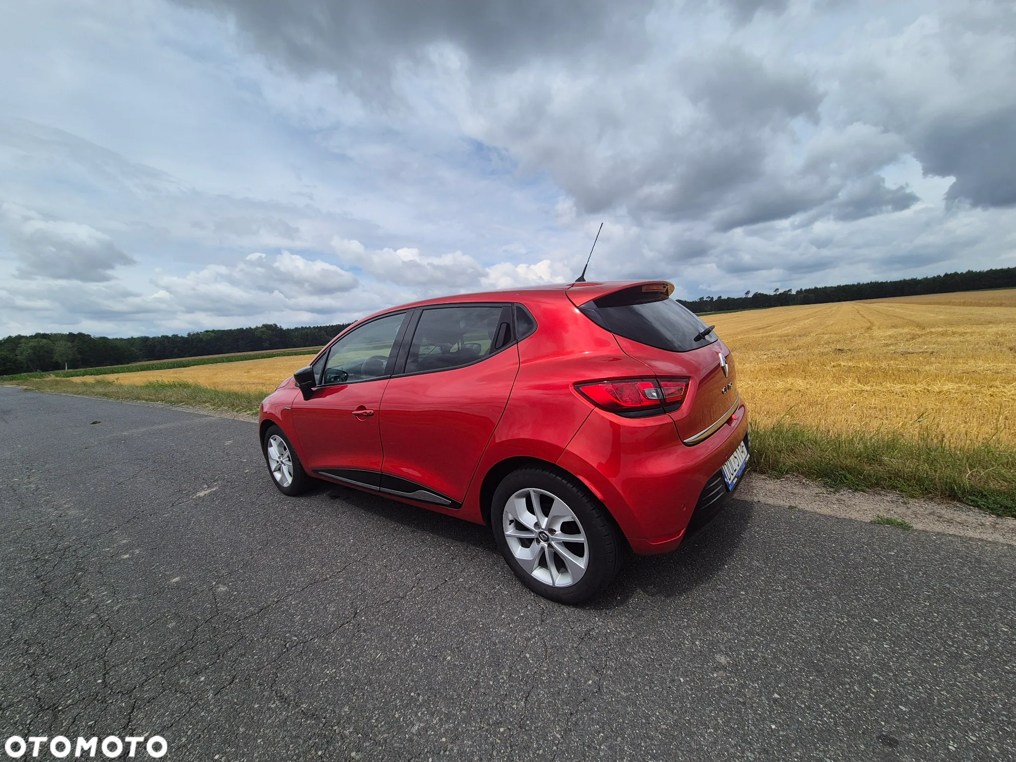 Renault Clio 1.2 16V Limited EU6 - 8
