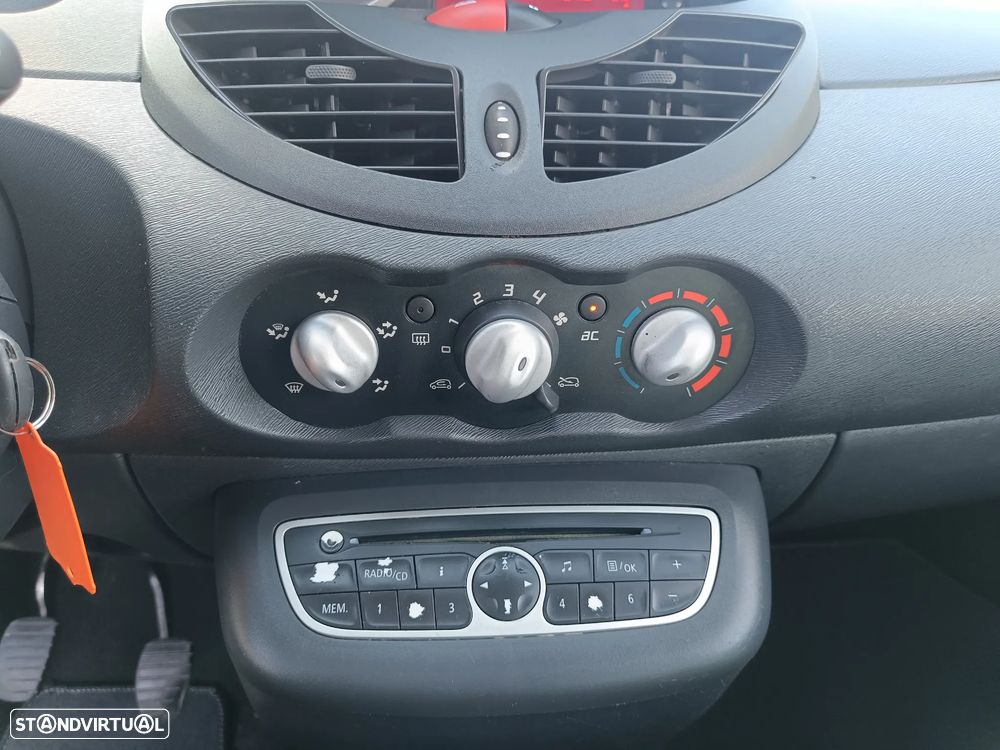 Renault Twingo 1.5 dCi Dynamique S - 16