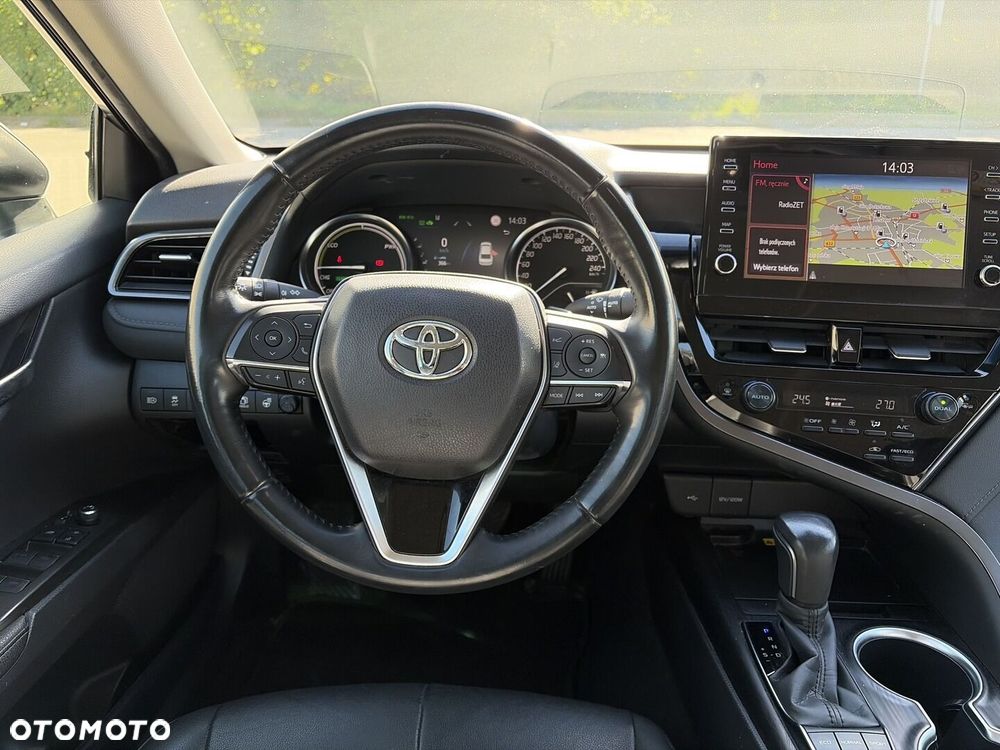 Toyota Camry 2.5 Hybrid Executive CVT - 19