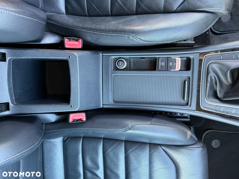 Volkswagen Golf VII 1.6 TDI BMT Highline - 21