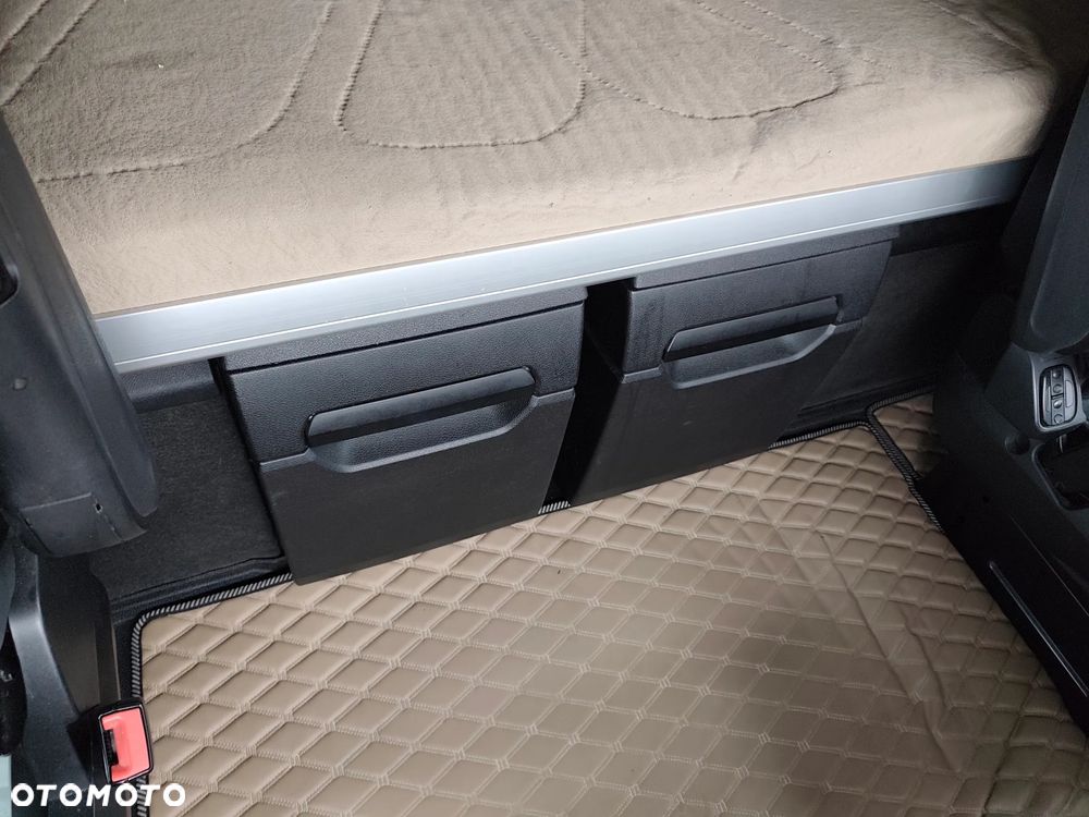 Mercedes-Benz Stream Space Standard - 12