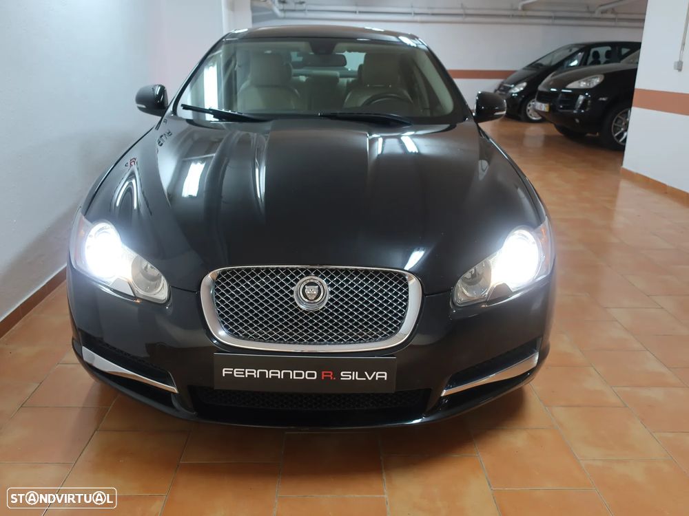 Jaguar XF 3.0 D V6 Luxury - 28