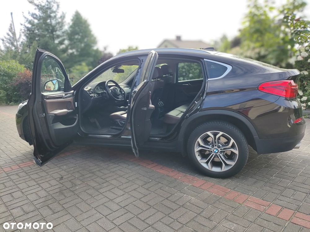 BMW X4 xDrive20d xLine - 13