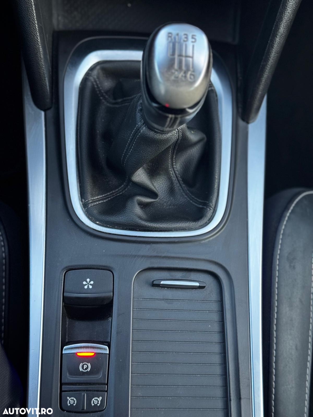 Renault Megane Energy dCi Intens - 14