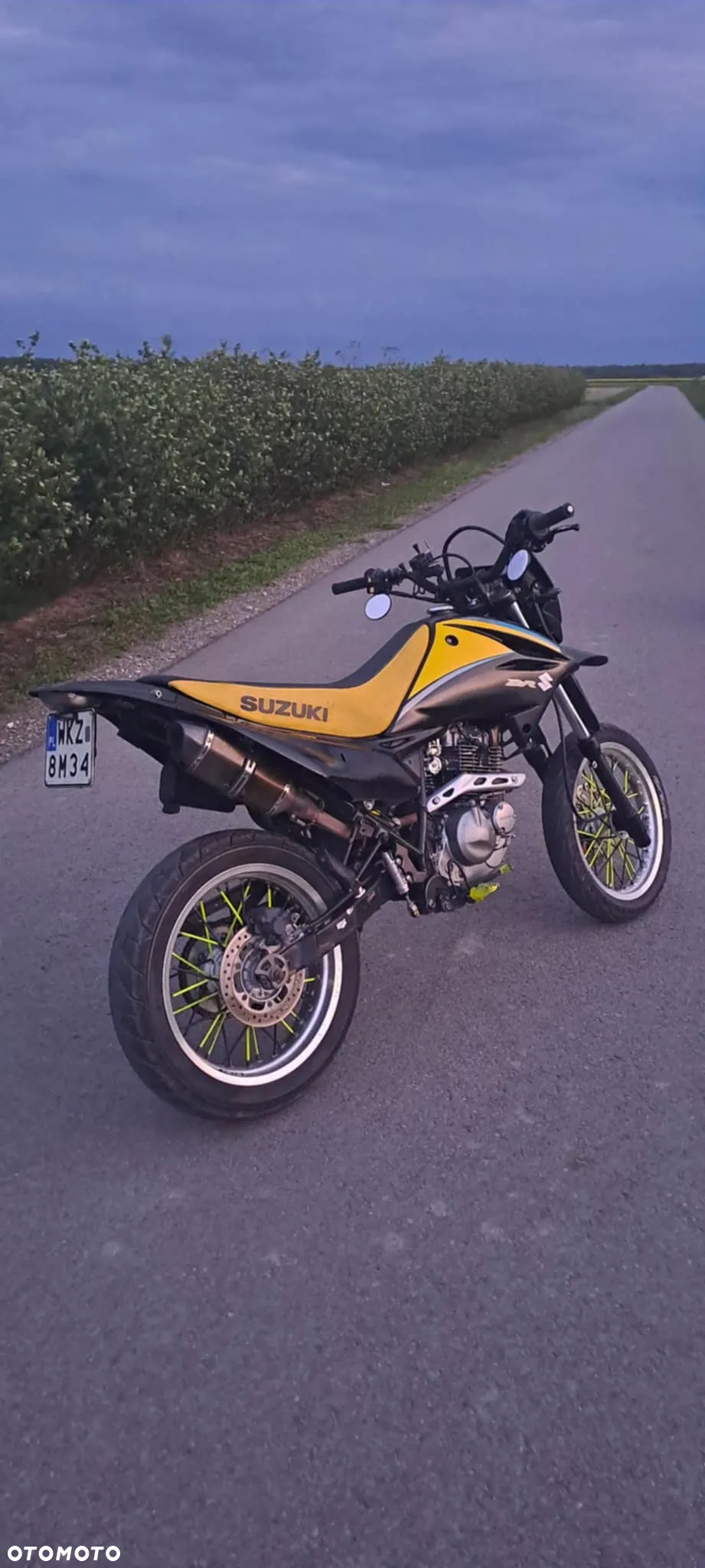 Suzuki DR