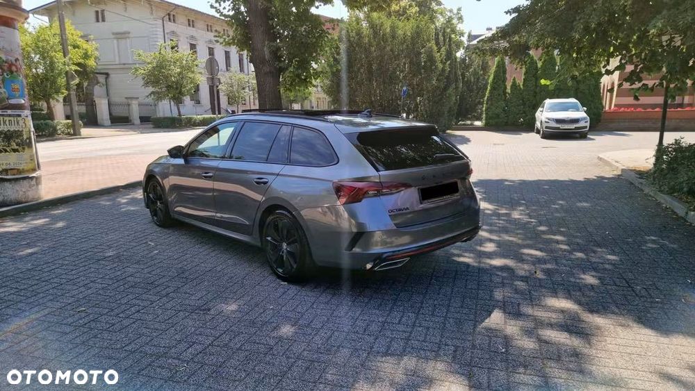Skoda Octavia 2.0 TDI DSG RS - 6