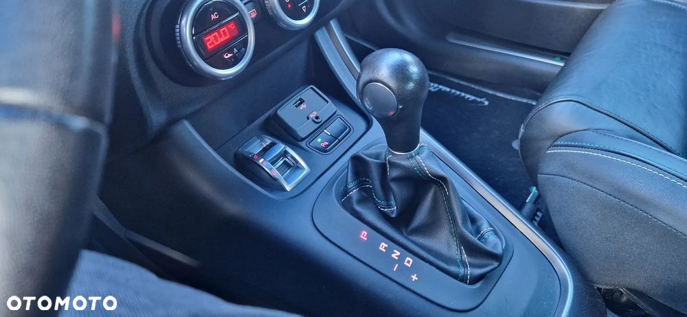 Alfa Romeo Giulietta 1750 TBi Veloce S TCT - 23