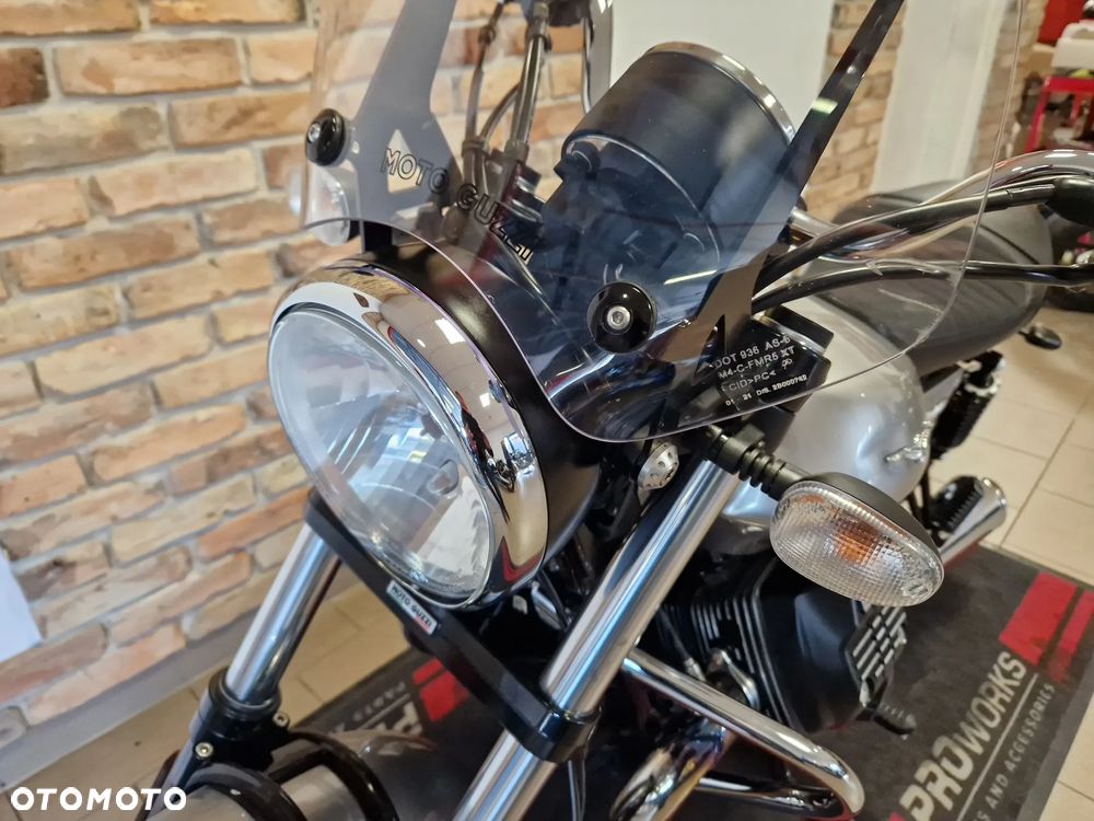 Moto Guzzi V9 - 21