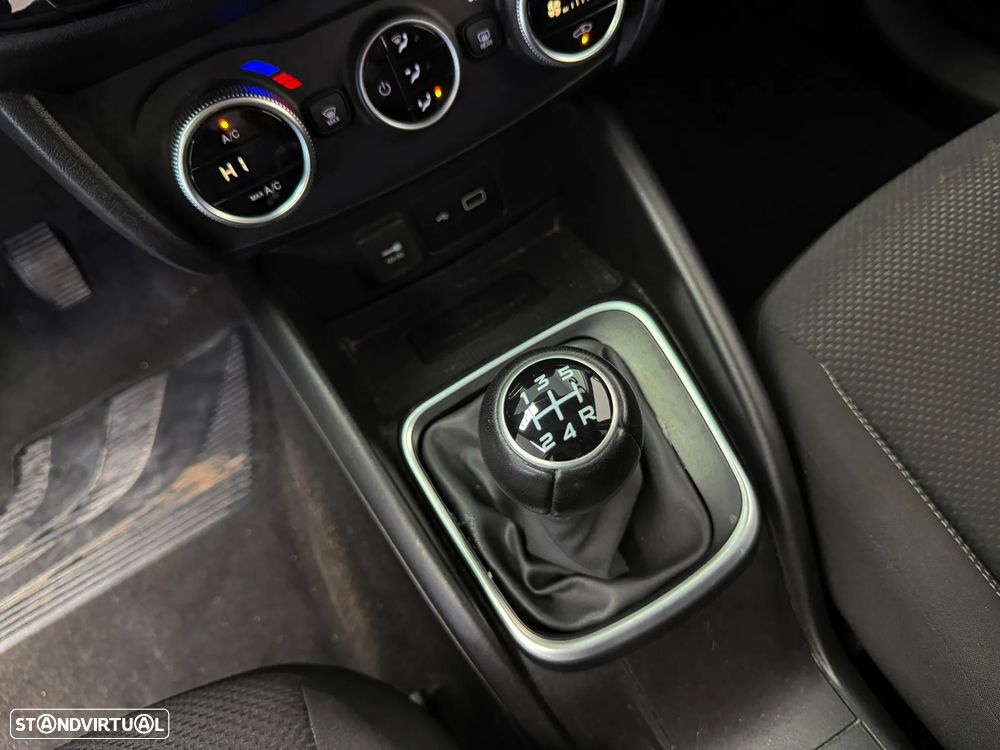 Fiat Tipo Station Wagon 1.0 GSE T3 City Life - 23