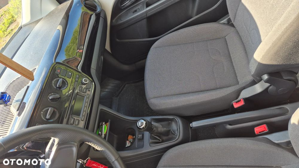 Volkswagen up! (BlueMotion Technology) take - 8