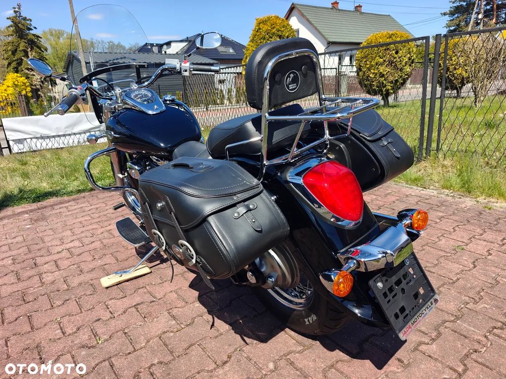 Suzuki Intruder - 19