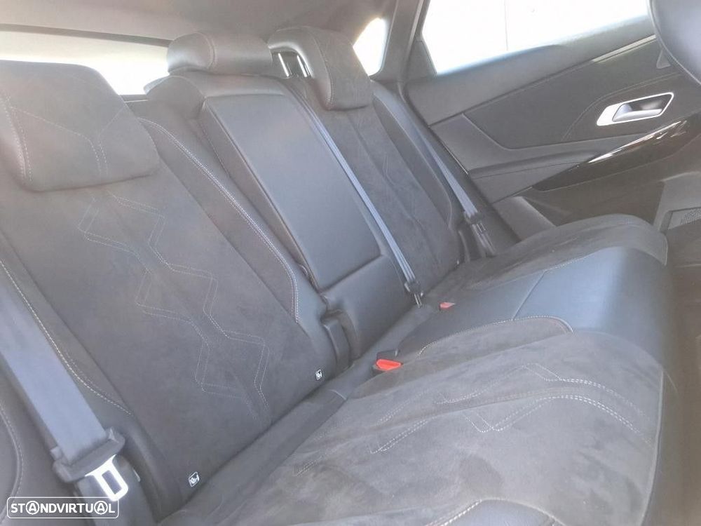 DS DS7 Crossback E-Tense Performance Line EAT8 - 11
