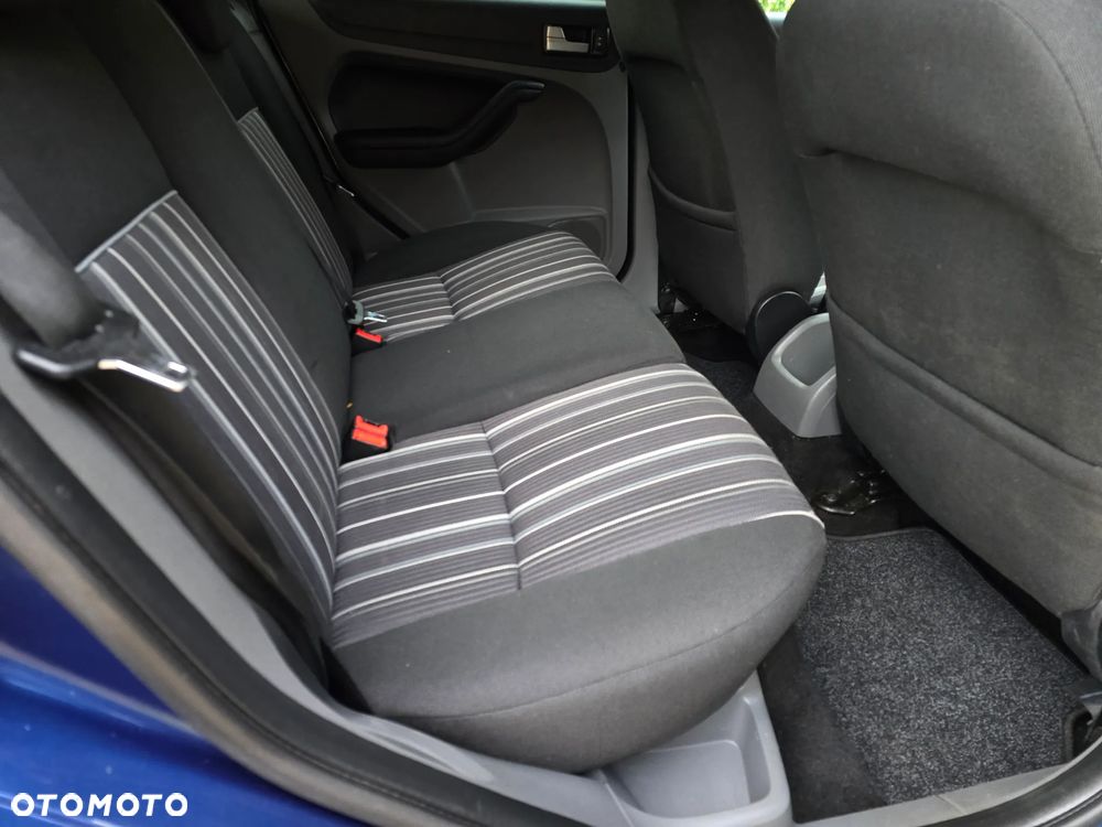 Ford Focus 1.6 16V Titanium - 28