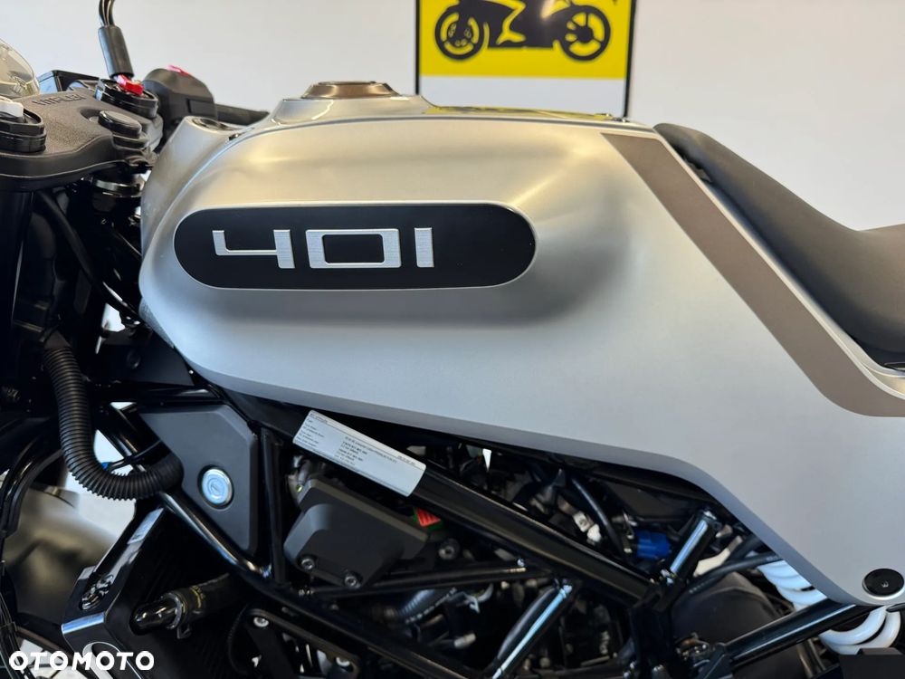 Husqvarna Vitpilen - 21