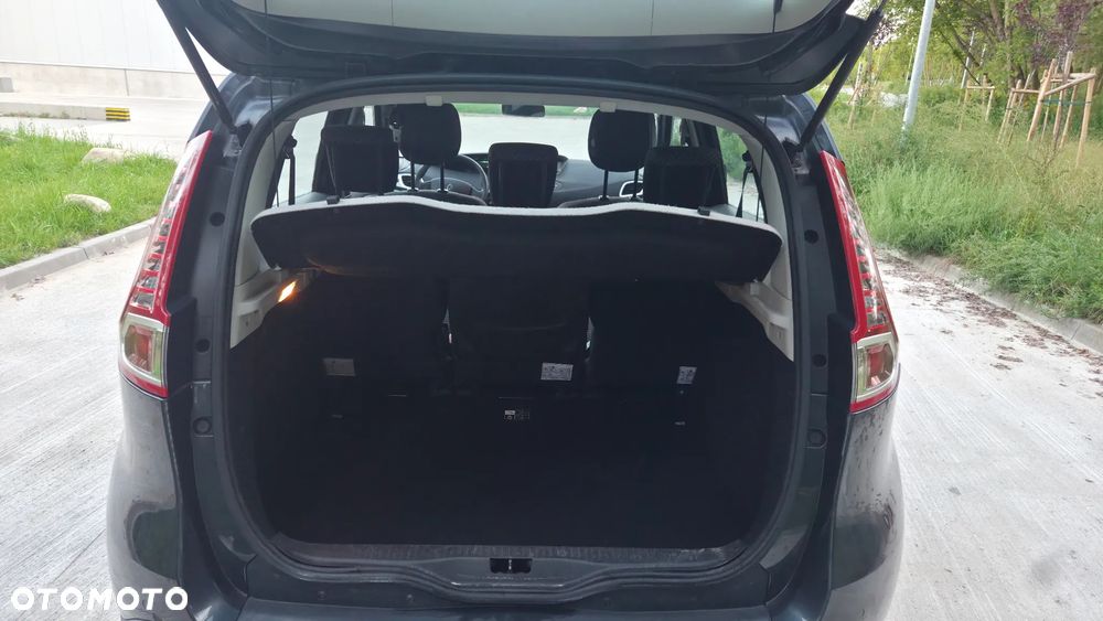 Renault Scenic - 12