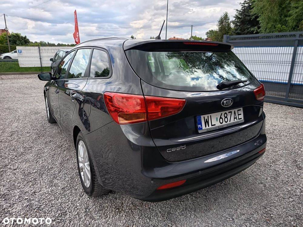 Kia Ceed 1.4 CVVT Dream-Team Edition - 7