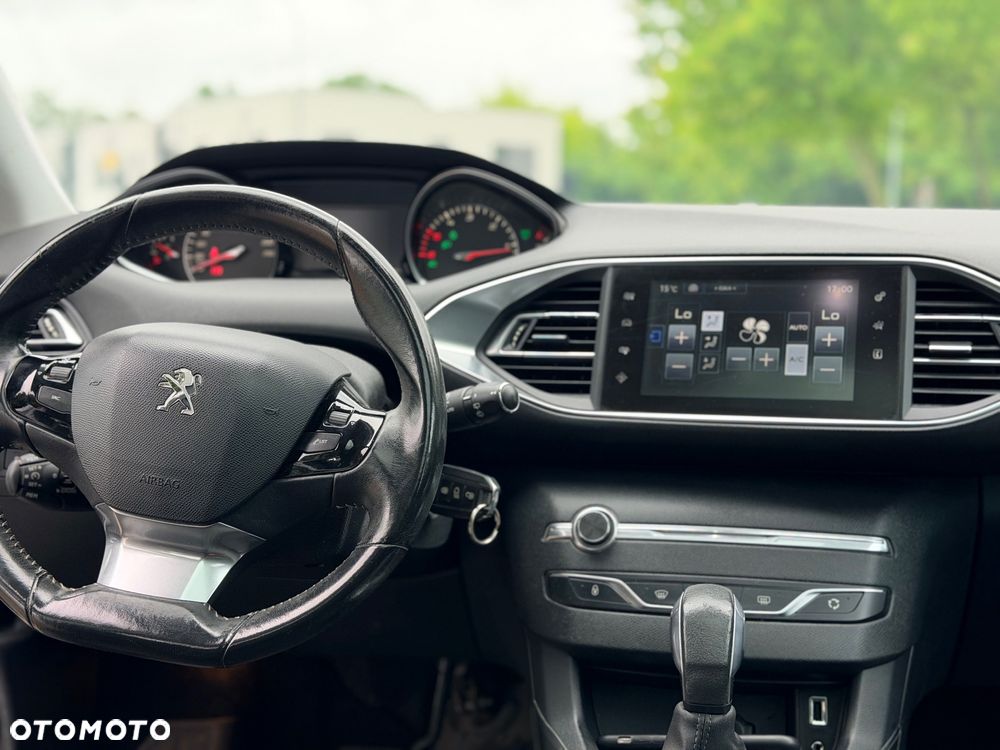 Peugeot 308 BlueHDi FAP 150 EAT6 Stop & Start Allure - 15