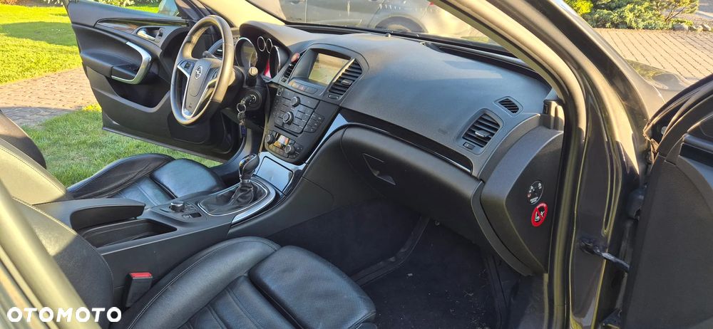 Opel Insignia - 12