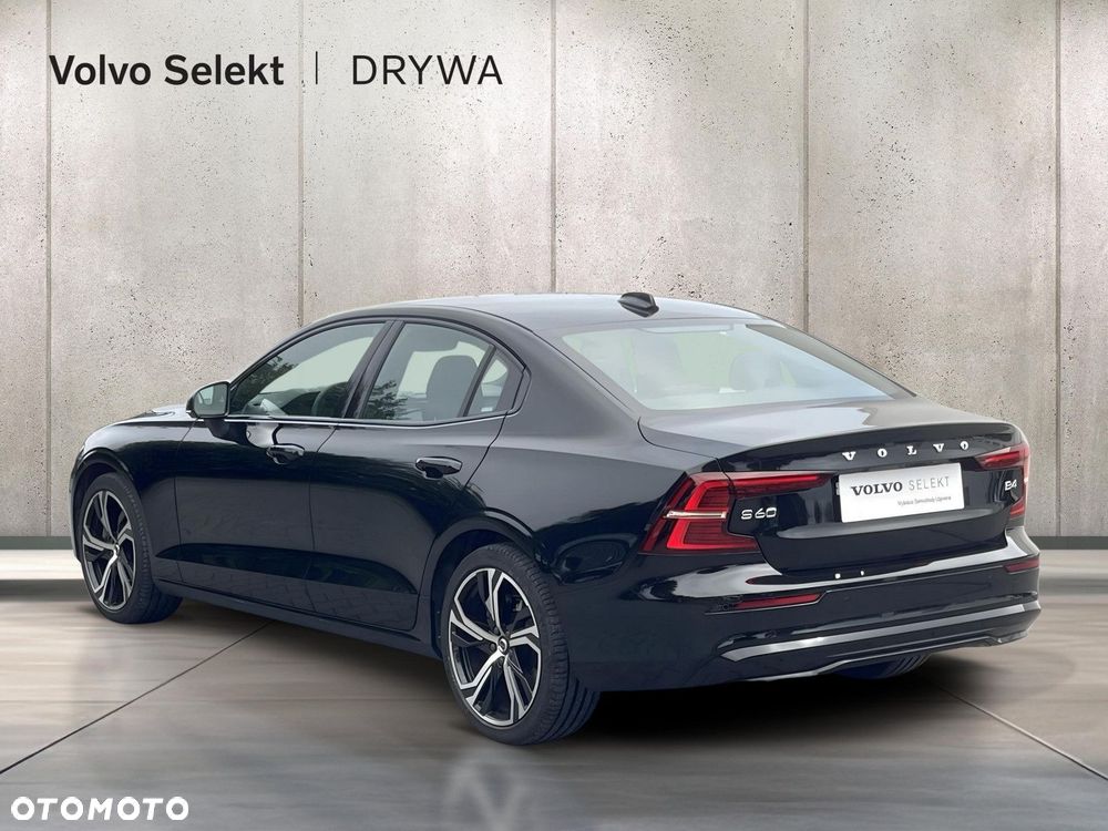 Volvo S60 B4 B Plus Dark - 4