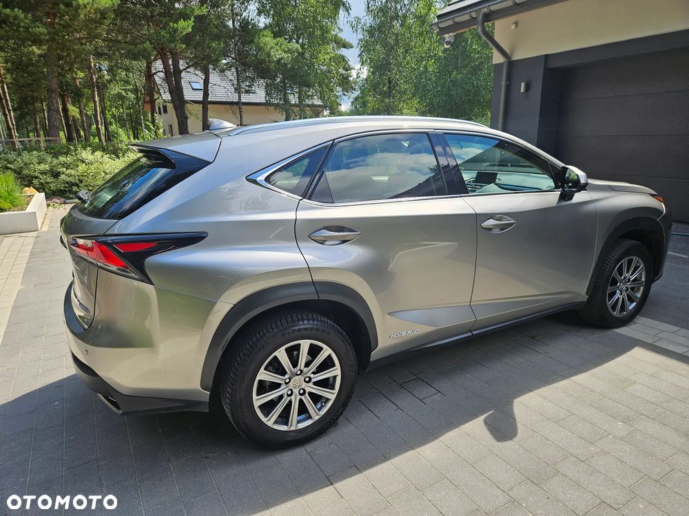 Lexus NX 300h Prestige AWD - 14