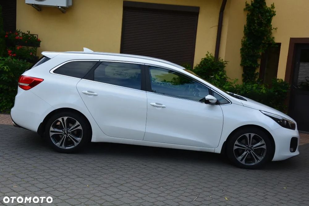 Kia Ceed 1.6 CRDi GT Line - 16