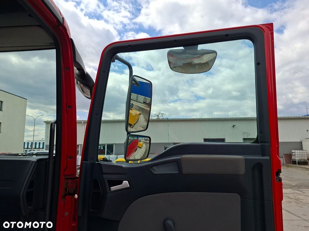 MAN Tgm 18.280 4X4 + Hr Pk 12500 - 32