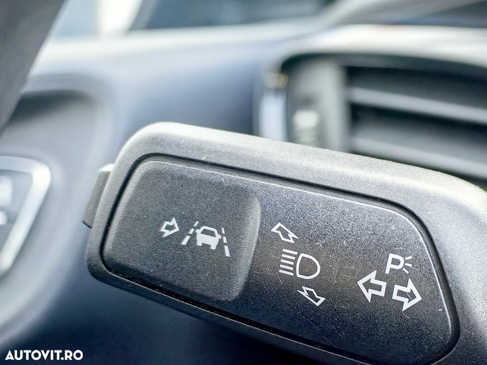 Ford Fiesta 1.0 EcoBoost Trend Connected - 29